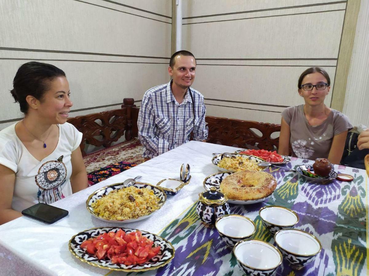 Uvaysiy Family Guest House Marghilon Exterior foto